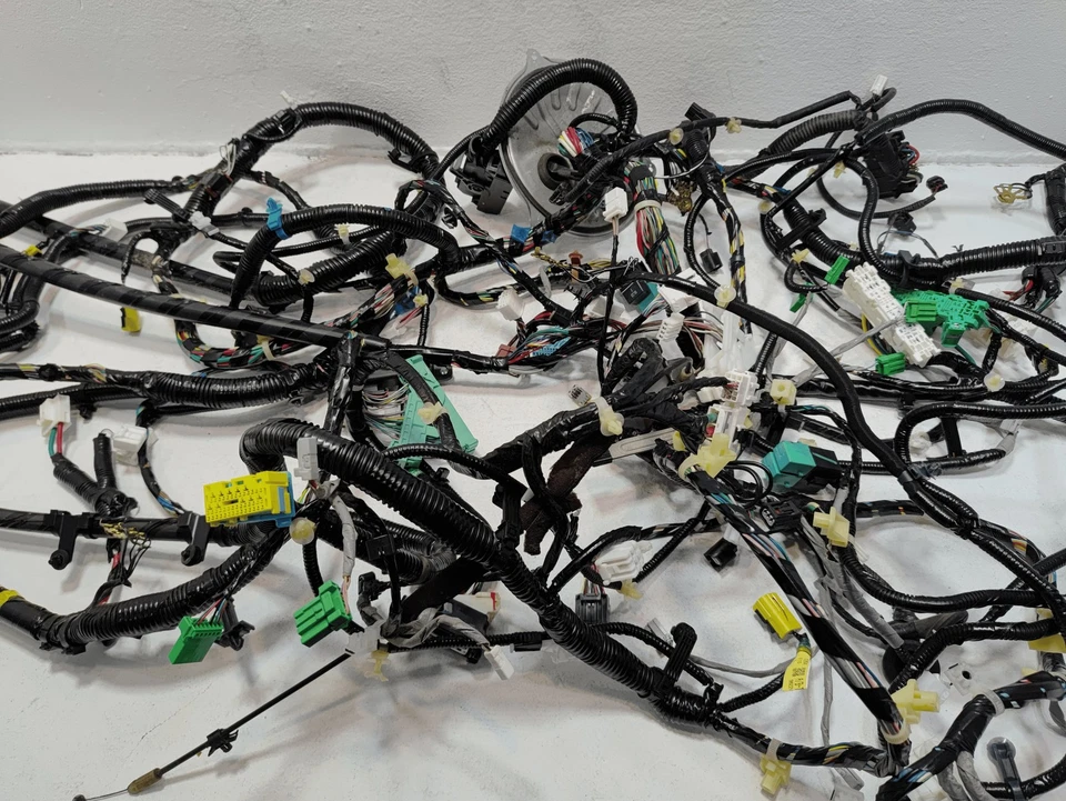 2017-2018 Acura MDX AWD 3.5L Body Floor Wire - Image 4