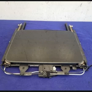 2010–2015 Chevrolet Camaro SS Sunroof Glass Window Upper Roof Frame Track